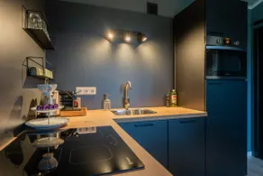 Stylish guesthouse, lots of privacy / views - Image 5