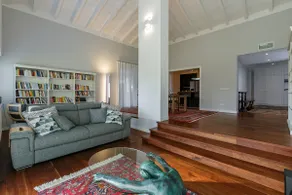MXP Detached villa with garden and private parking - Image 2