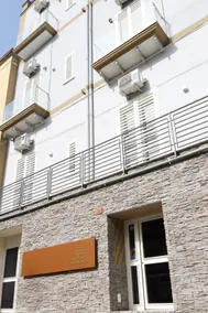 Studio apartment, sleeps 4 - Image 2