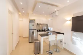3BR apartment, kitchen, TVs, 10 people - Image 3