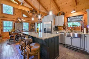 Welcome to the Woodridge Cabin! - Image 5