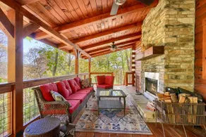 Welcome to the Woodridge Cabin! - Image 2