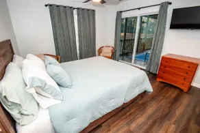 Cozy Quiet Bungalow - Downtown ! - Image 4