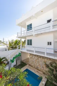 Beautiful apartment steps from the beach - Image 5