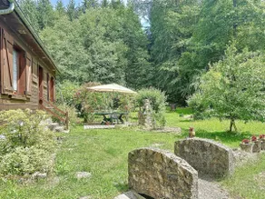 Cottage at the edge of the woods - Image 3