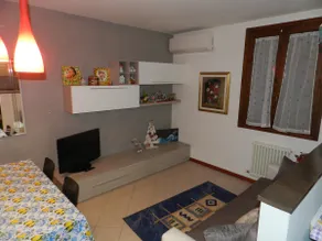 Elegant house in the village - Image 2