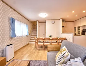 Interchange is just around the corner!Natural & Homey Home Stay | Rent Aprostay Fujikawaguchiko 13 - Image 2