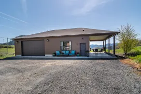 Big Rock Bunk House - Image 2