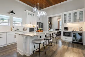 4min-Magnolia, historic home, HOT TUB, firepit gym - Image 2