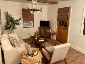Cozy Cottage in Horseshoe Lake - Image 2