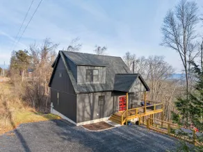Ridgetop Retreat- Hot Tub, Arcade, Fire Pit, Views - Image 4