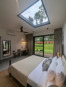 Three-bedroom pool villa in a plantation in Coorg - Image 4