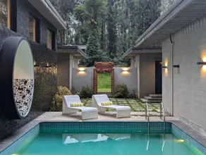 Three-bedroom pool villa in a plantation in Coorg - Image 2