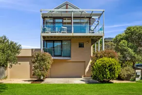 The Beach House - Image 2