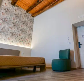 Studio apartment, sleeps 2 - Image 2