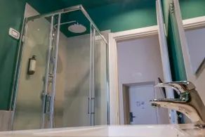 Studio apartment, sleeps 2 - Image 3