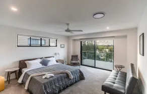 Waterfront Wonder - Pool, Views & Luxury Stay - Image 5