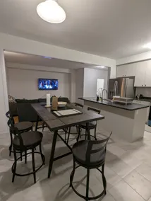 New House in Thorold, Niagara - Image 4