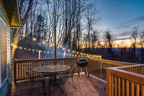 Park Line Cabin: Hot Tub, Cinema & Starry Skies - Image 5