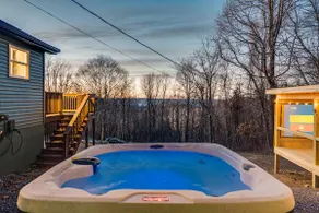 Park Line Cabin: Hot Tub, Cinema & Starry Skies - Image 4