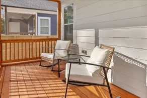 Modern Farmhouse near Downtown - Image 3
