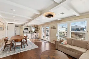 Canal Home Cozy and Clean - Image 3