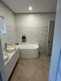 3 Br home with kitchen. - Image 2