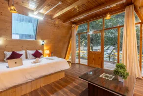 Jacuzzi Cabin on Riverbank near Shangarh - Image 2