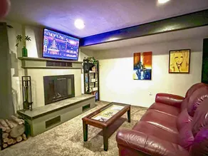 Adventure Home with private hot tub and great yard - Image 5