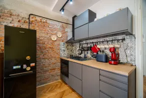Apartment 15 - Image 5
