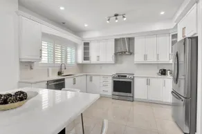 Modern 3 bedroom home - Brampton/Mississauga - Image 4