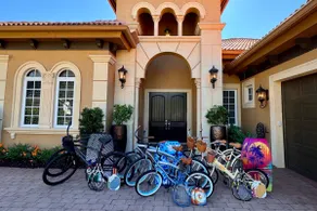 King Sleep#Bed Lely Resort Golf Grand Piano, Bikes - Image 3