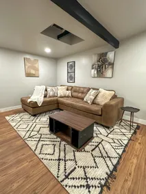 Stylish & Cozy Retreat In The Heart Of La - Image 5