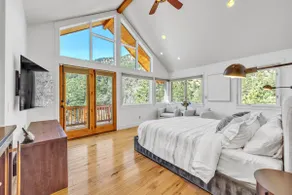 Serene 4 bedroom mountain home - Image 3