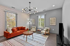 Cozy Downtown Washington Condo-Walk to Waterfront - Image 3