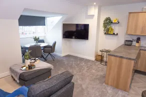 Lethbridge Villa 49 Apartment 3 Super Fibre WiFi, Free parking - Image 5
