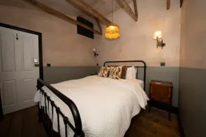 The Doghouse Inn - Image 4