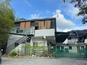Bamboo Hill Cottage. 2 BR. 5 Beds. Bamboo Hill Cottage. 2 BR. 5 Beds. - Image 2