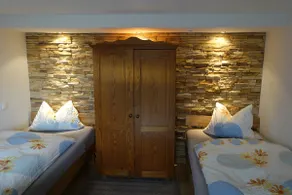 Practical, quiet apartment for fitters and guests - Image 5