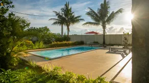 Villa Angelou - Sunlit Beach Getaway with Pool and WIFI - Image 4
