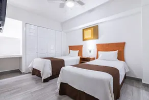 Royal Suite - Image 2