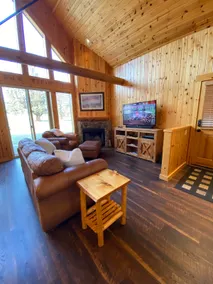 Knotty Pine Oasis on Eagle Crest Ridge Golf Course - Image 4