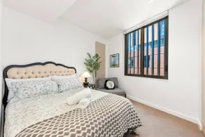Urban Bliss 2BR Abode - Luxury丨Comfort丨Parking - Image 3
