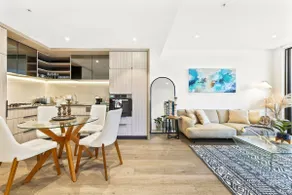 Urban Bliss 2BR Abode - Luxury丨Comfort丨Parking - Image 4