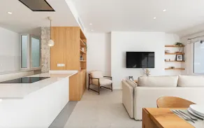 Penthouse with Terrace near Gran Via and Camp Nou - Image 3