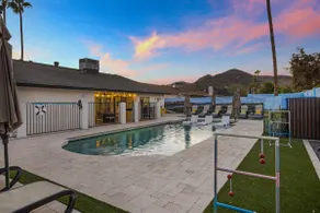 3 BD retreat w. free heated pool - Image 5