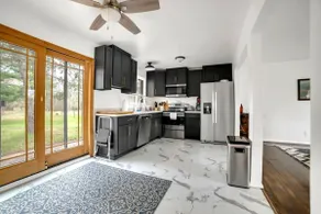 Cozy 3BD > 1 Mile to Lake Huron (Pet Friendly!) - Image 2
