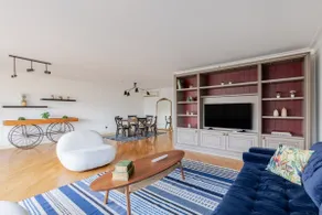 Luxury Modern 3Bed25Bath Central Bright Pad #375 - Image 4