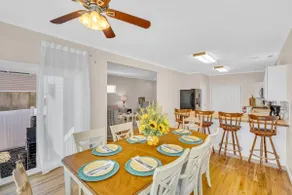 Bayview Coastal 4BR | Steps to Shore •Free Parking - Image 3