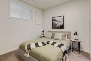 ”Jade” 2 bdrm.King & Queen Bed! - Image 4